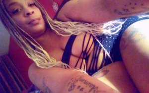 Caitlin tantra massage in Suitland Maryland